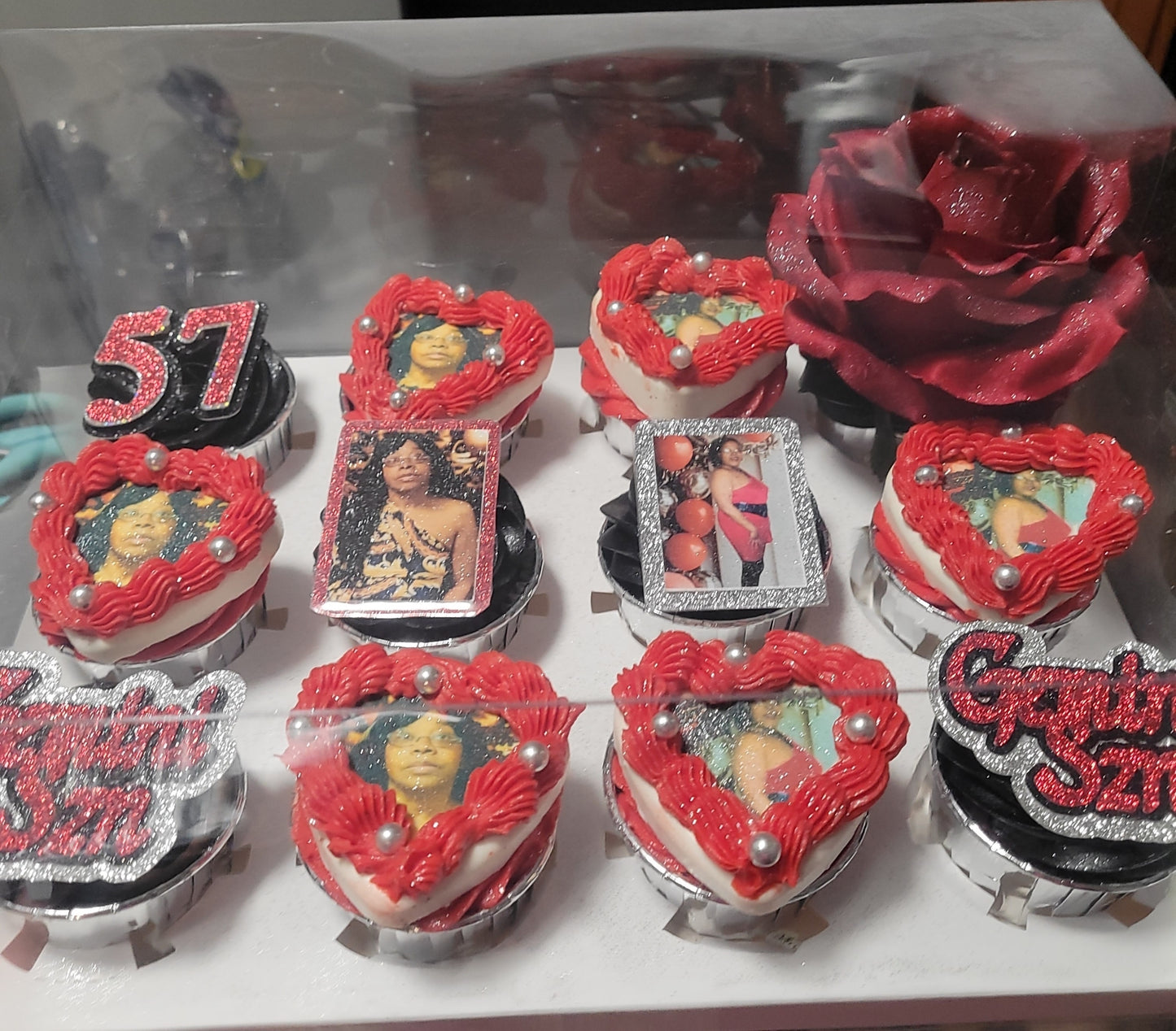 12 Glam or Designer Cupcakes