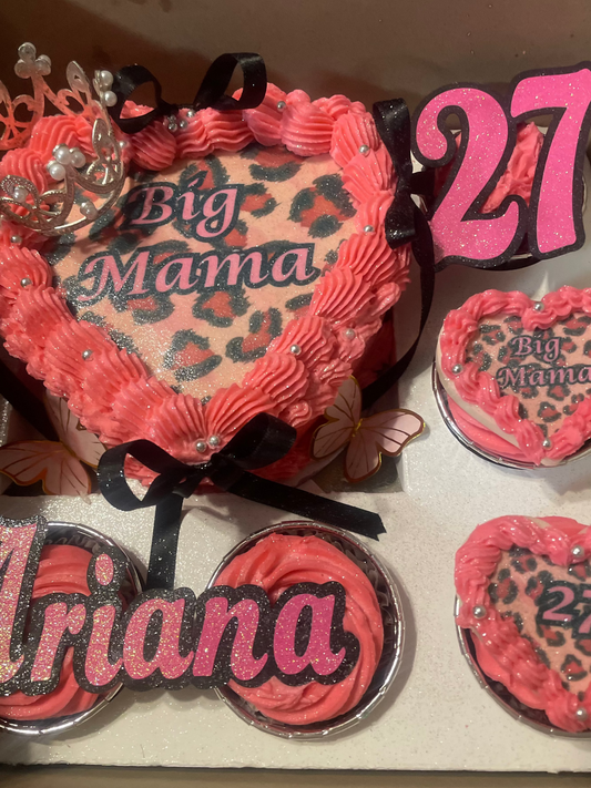 Bento Box: 5 Cupcakes & 1 Round or Heart Shaped 6 in Cake