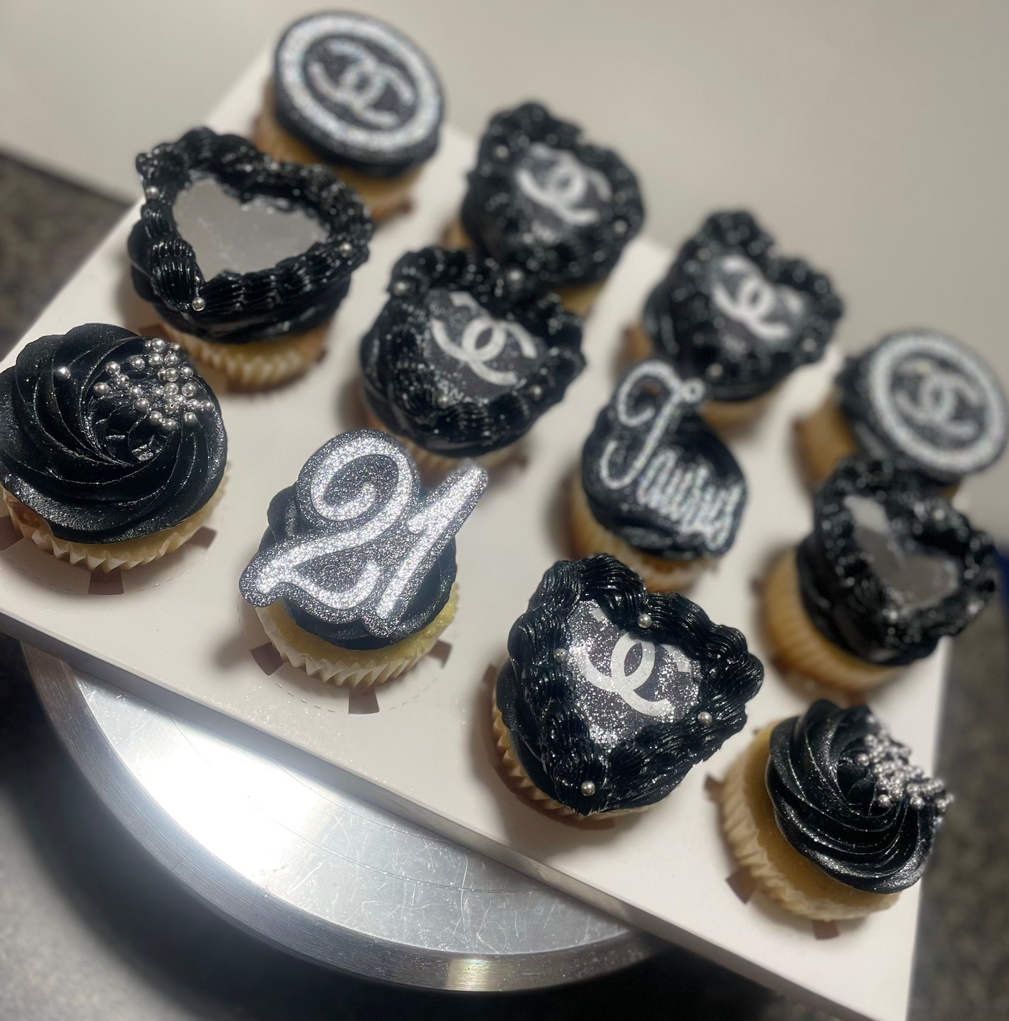 12 Glam or Designer Cupcakes